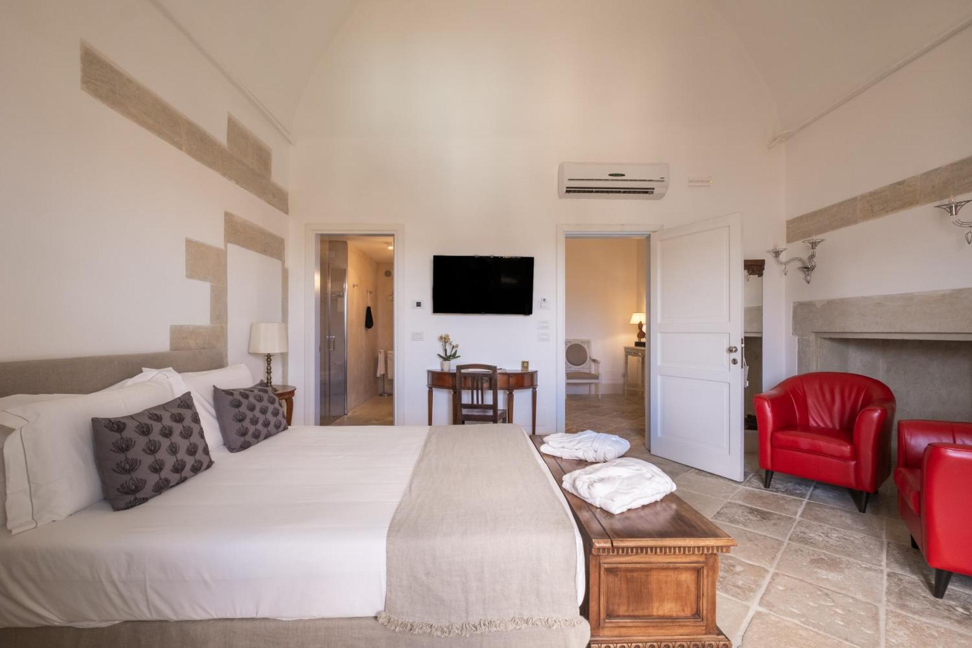 Palazzo Ducale Venturi - Luxury Hotel & Wellness Minervino di Lecce Exterior foto